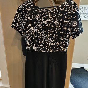 Tahari size 4 Dress